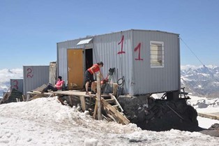High hut on Elbrus near Priut 11.jpg