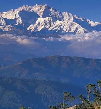 Kanchenjunga massif seen from afar