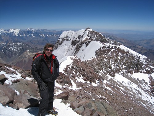 Cresta del Guanaco with views over the south face of Aconcagua