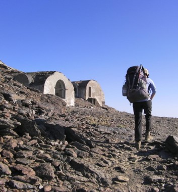 Passing Refugio Elorietta, SW ridge of Tajos de la Virgen, head of Lanjaron valley.