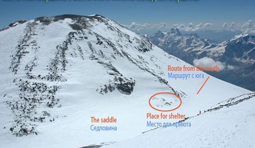 Location of the old Saddle Hut on Mount Elbrus at 5500 metres.jpg